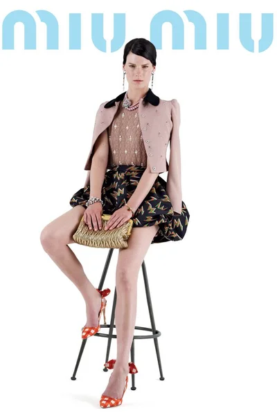 Look 10